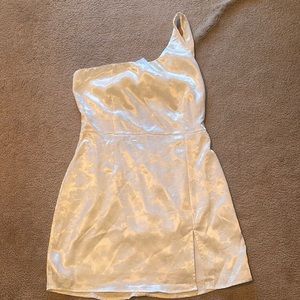 white lucy in the sky dress!!